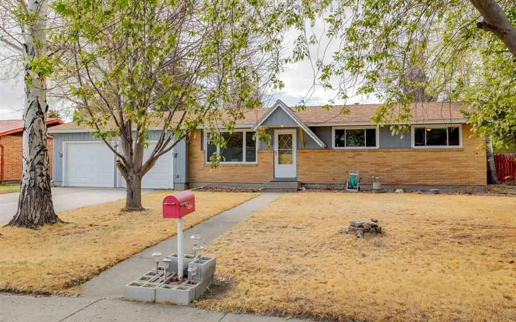 1214 Stampede Ave
