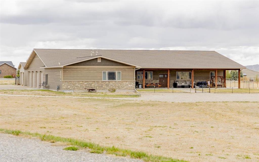 6 Prairie Schooner Dr