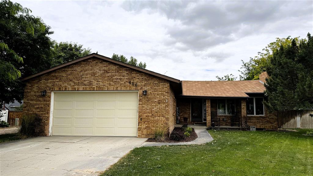 406 Meadowlark Lane