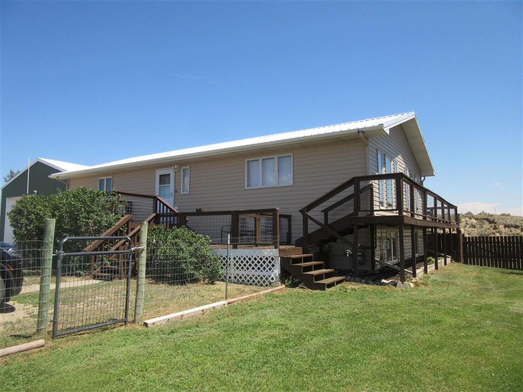28 Mustang Ln
