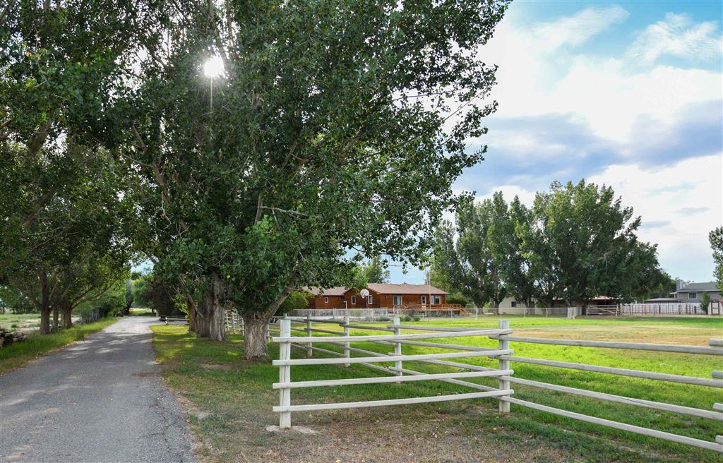 1040 Road 1