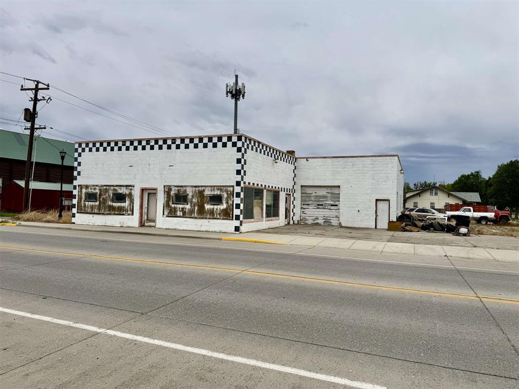 125 S 6th St