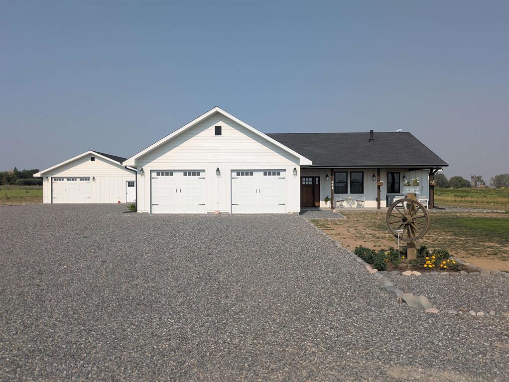 840 Lavender Ln