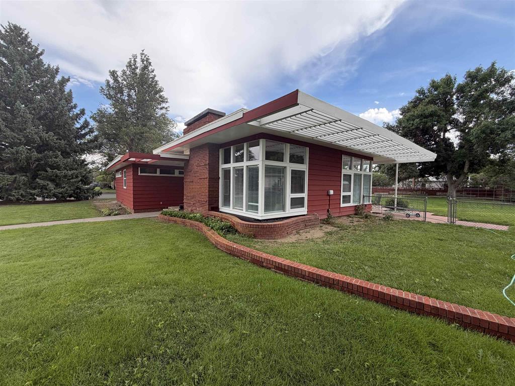 501 Circle Dr W