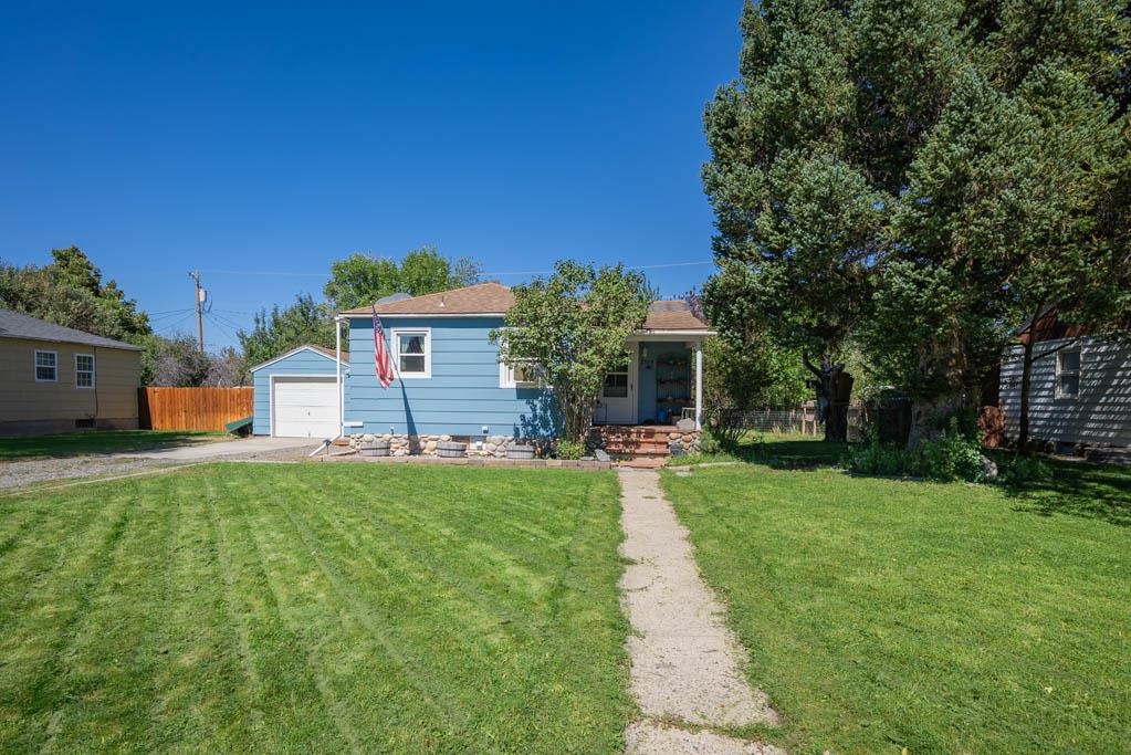 2105 Stampede Ave