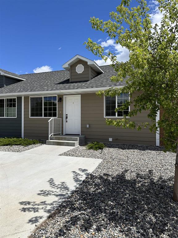1632 Stella Ct
