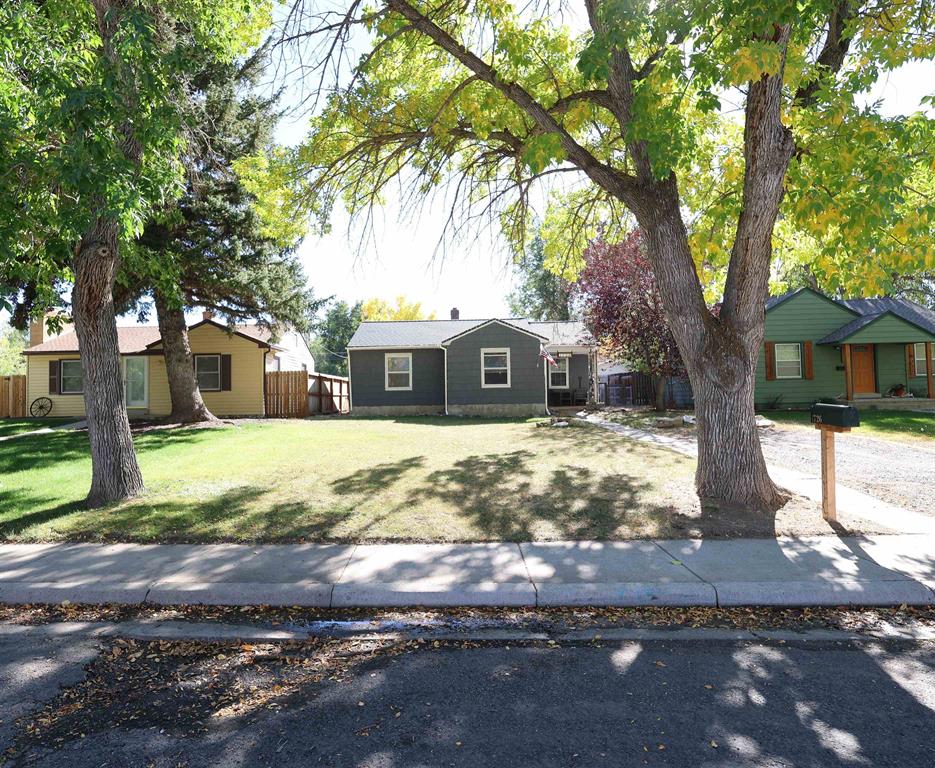 1726 Salsbury Ave