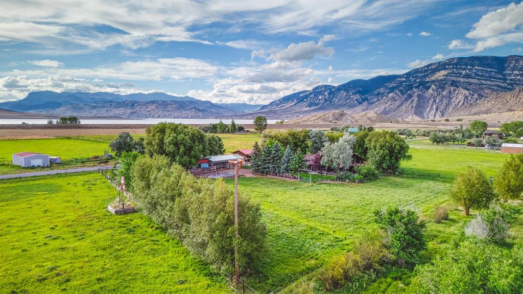 8 Mountain View Dr